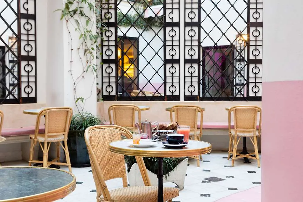 Hotel Grand Amour-1